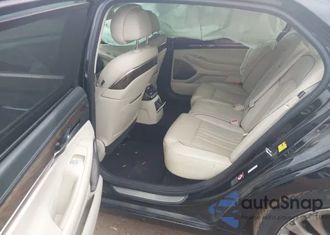 2017 Genesis G90 3.3T Premium z USA, uszkodzony, nr VIN KMHG34JA2HU033165